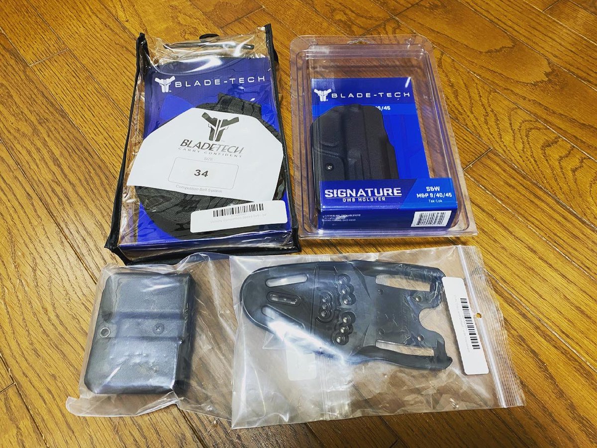 Koichi565656's tweet image. #BLADETECH
#SignatureHolster
#CompetitionSpeedBelt
#DutyDropandOffset
#DoubleMagPouch
#SmithandWesson
#MilitaryandPolice
#Tokyo
#千代田区
#神田
#和泉町
#WillyPeet

instagram.com/p/CNHlnnCFQZq/…