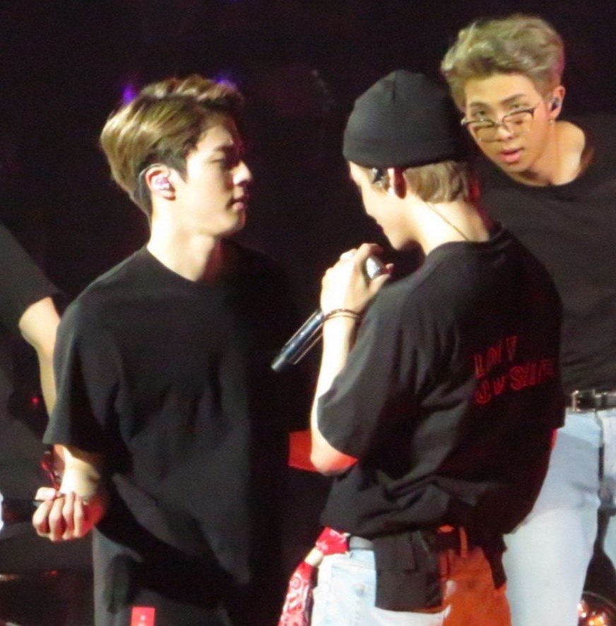 taejinpictures's tweet photo. when other member reacts/joins on taejin during their moment on so what https://t.co/NgwyxsO8iN