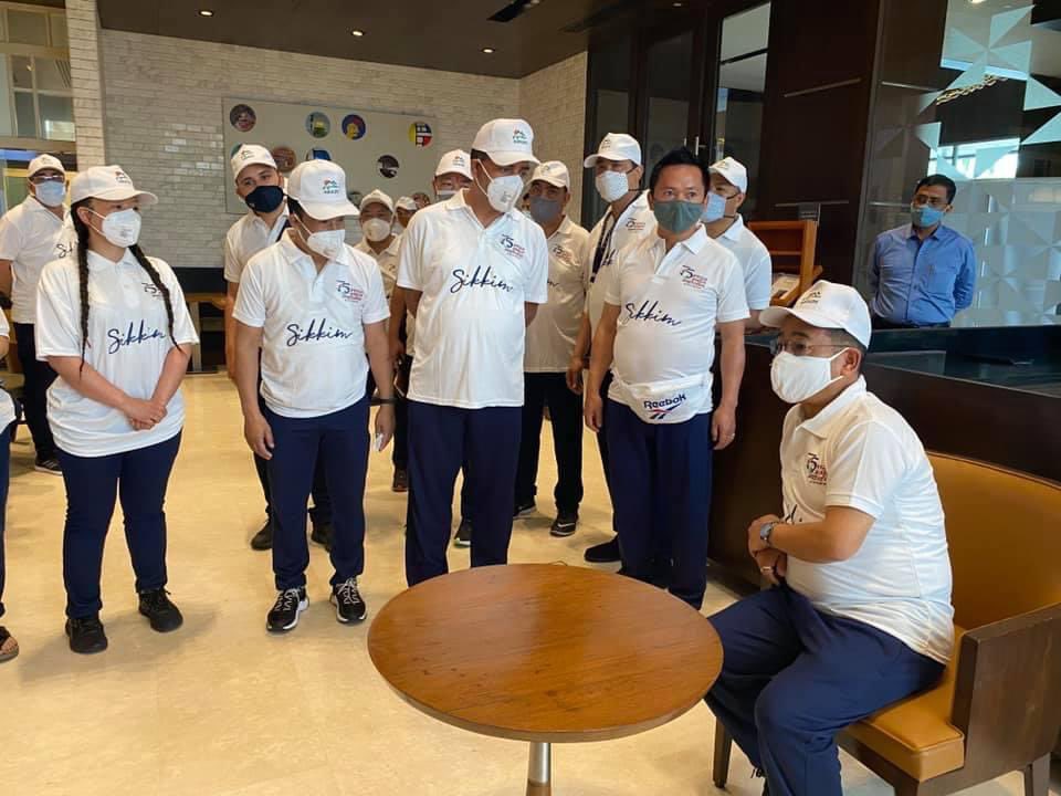 PSTamangGolay's tweet photo. Briefing the Sikkim contingent, including Ministers, MLA’s, officers and the students before the commencement of the Bharat Amrit Mahotsav Dandi March.

#dandimarch #Gujarat #cmosikkim https://t.co/m3c6Dn2POP