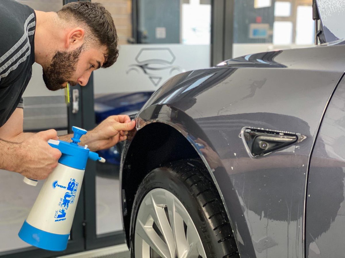 Full front end PPF has commenced on the Tesla Model 3. 

Protecting it against stone chips &amp; road rash, while being self healing against swirl marks &amp; light scratches ❤️ All while offering piece of mind with a 10 year warranty against discolouration &amp; cracking 🙌🏻