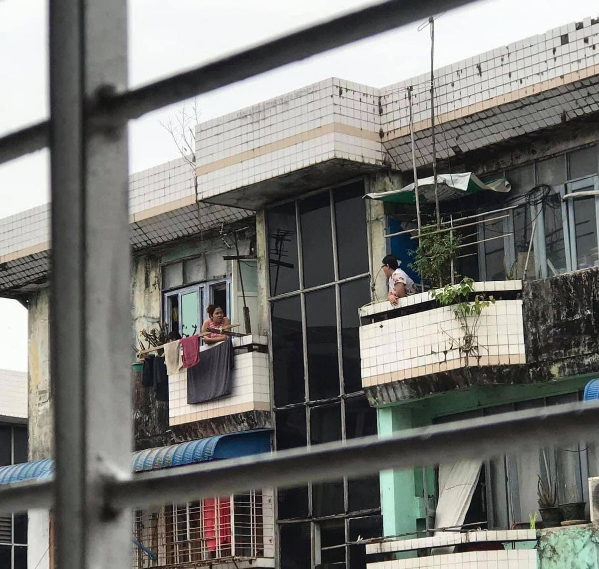 AeriZin3's tweet photo. Days Without Internet in Myanmar 

Neighbors can be seen talking from  balcony 

It seemed like Myanmar has gone back to its days in 90s

No matter how Junta intervened in restoration of democracy, people will always have a way out. 

#WhatsHappeningInMyanmar 
#Apr3Coup @CNN @hrw https://t.co/xBQgxWgQ0W