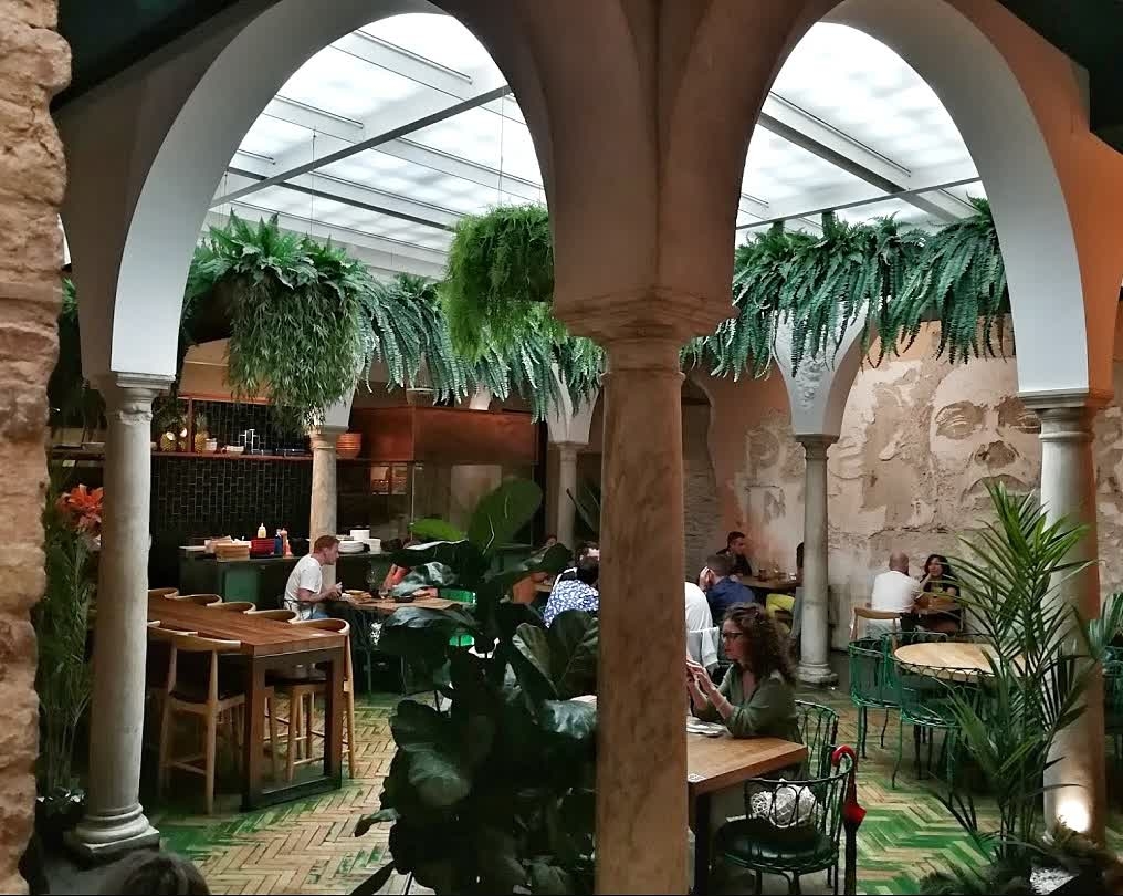 Lugares con encanto ❤️❤️

<a href="/LaVidaEnTapas/">La Vida</a> #Sevillahoy #TDSGastro #TdsActualidad #GastronomiaSevilla #food #Seville #tapas #slowfood #Gastro #Lugares #LoboLopez #SameSameButDifferent