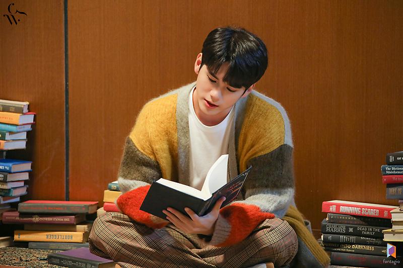 ongseongwupics_'s tweet photo. #옹성우 #OngSeongwu 
#邕圣祐 #องซองอู #オンソンウ  
©️ on pic https://t.co/8Va0Oh6AHX