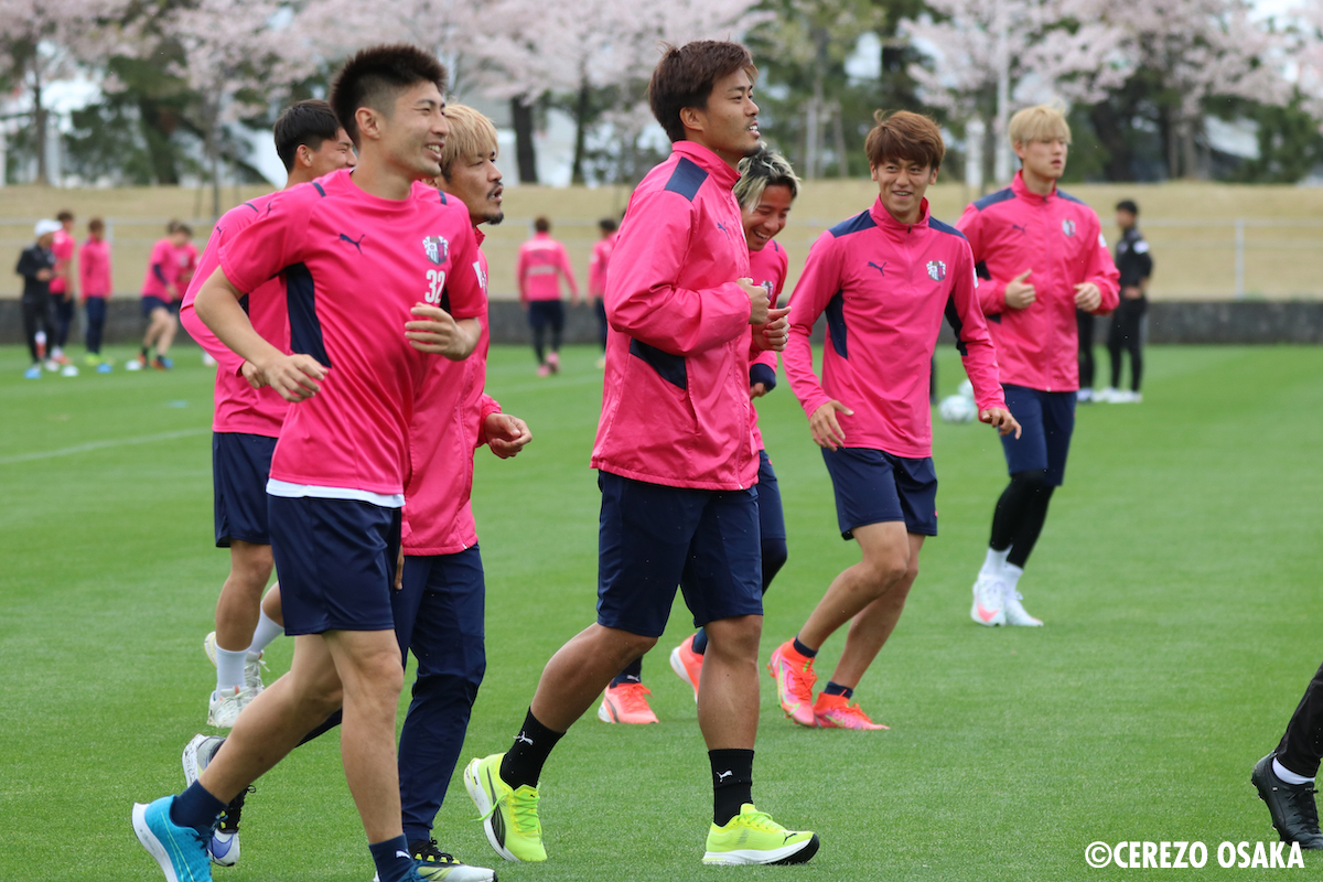 セレッソ大阪オフィシャル 今日の舞洲 リカバリー組とトレーニング組にわかれて練習しました 来週の試合もがんばります セレッソ大阪 T Co 3s3pfhc9ji Twitter セレッソ大阪オフィシャル 今日の舞洲 リカバリー組とトレーニング組にわかれて練習しました 来週の試合もがんばります セレッソ大阪 T Co 3s3pfhc9ji Twitter