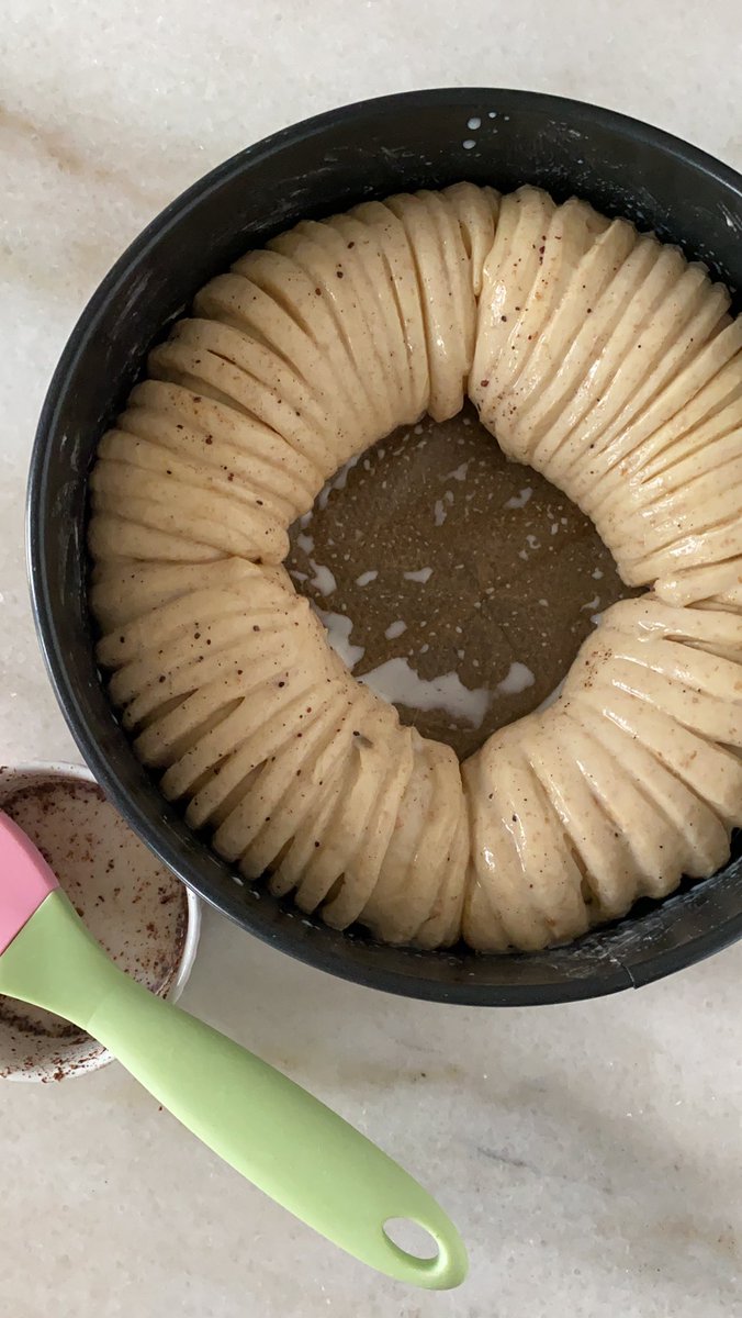 mfoodandtravel's tweet image. Saturday morning breakfast.. Fresh #sourdough #woolbread with mixed dry fruit and cinnamon. Not as stringy as the yeast version however still soft and totally yummy #twitterbakealong @Rob_C_Allen @thebakingnanna1 #sourdough #viralbread #newtrend @RealBread @BBCFoodProg