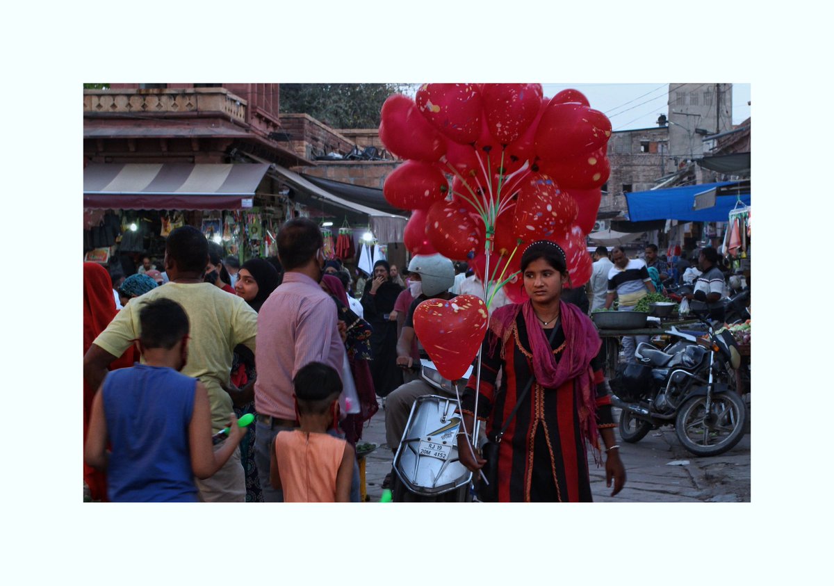 ©Vikash Mutha

 Struggle Life 

#streetphotography 
#streetlife 
#streetislife 
Jodhpur Rajasthan India