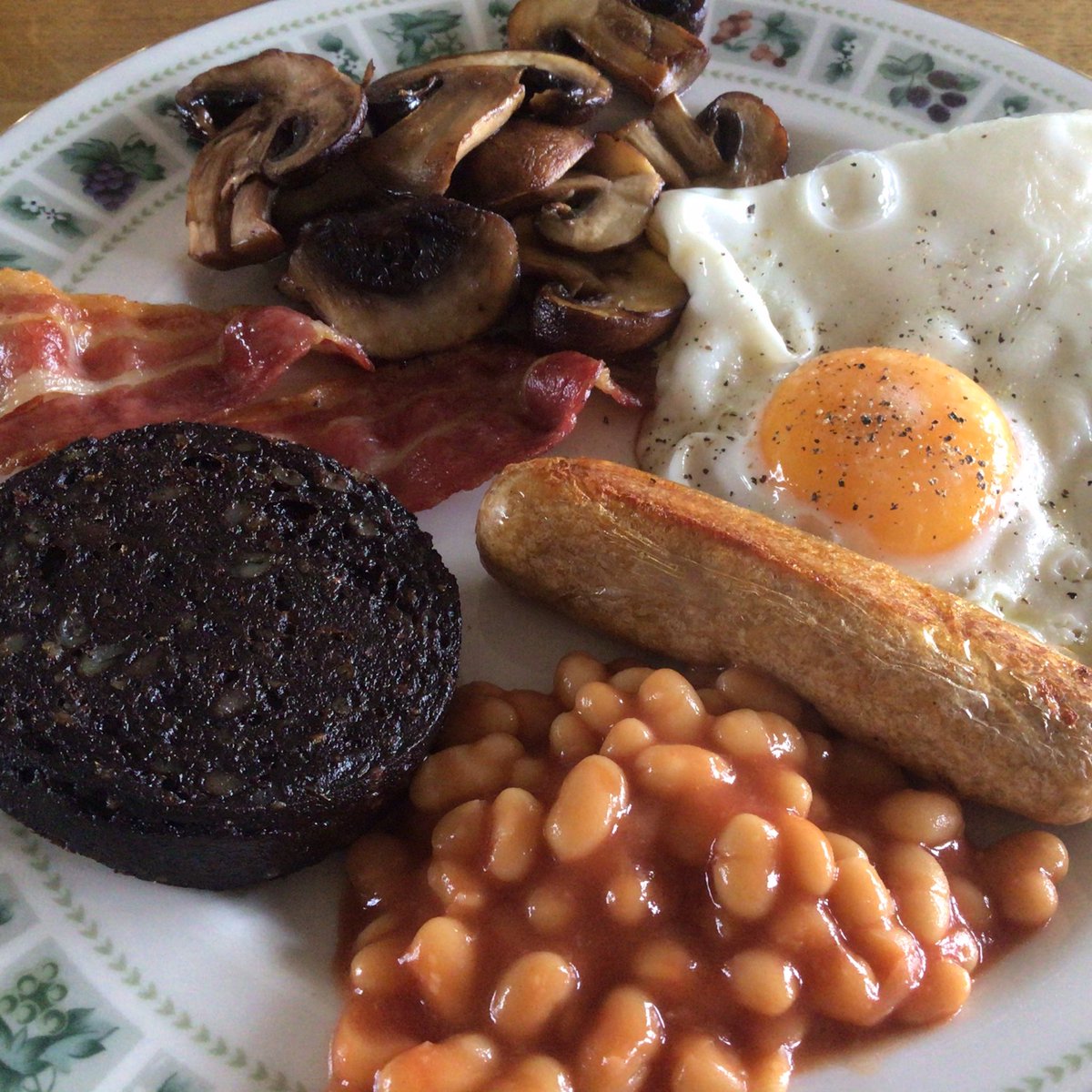 Rᵘᗷⓑ𝐢ⓈⒽώⓘℱ𝕖 tweet media