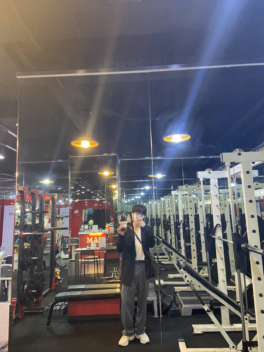 Noir__official's tweet photo. 오늘은 운동스타그램
#느와르 #김연국 #연국 #운동 https://t.co/tNKCycTVxr