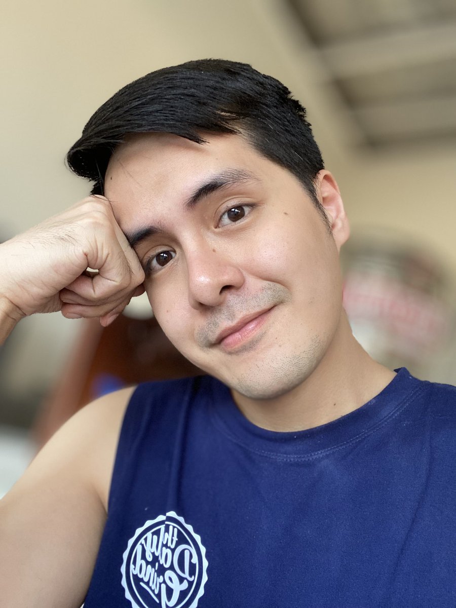 mike_quinzon's tweet photo. How are you guys? 😊

May bagong video po pala ako bukas ng hapon sa aking Youtube Channel. Abangan na lang po! 

Like &amp; Subscribe po 👊🏻☺️🙏🏻
Here’s the link: https://t.co/J3ZOikMBGb

Salamat. Keep safe! #VlogMQ https://t.co/z1DGvGXxsQ