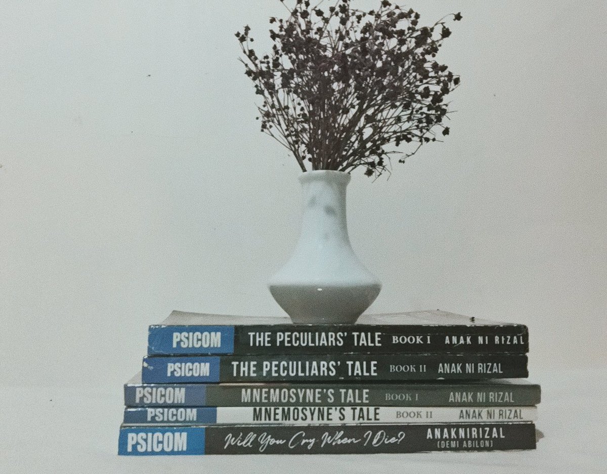 BespectacledAi's tweet photo. My muses for today 🍂📸

To the creator of this beautiful arts and jewels Happiest Birthday ate @demdemidemii ! Heres for more books and long journey ahead! 🥂

#anaknirizal #thepeculiarstale #mnemosynestale #willyoucrywhenidie? https://t.co/mVUJI2UOtM