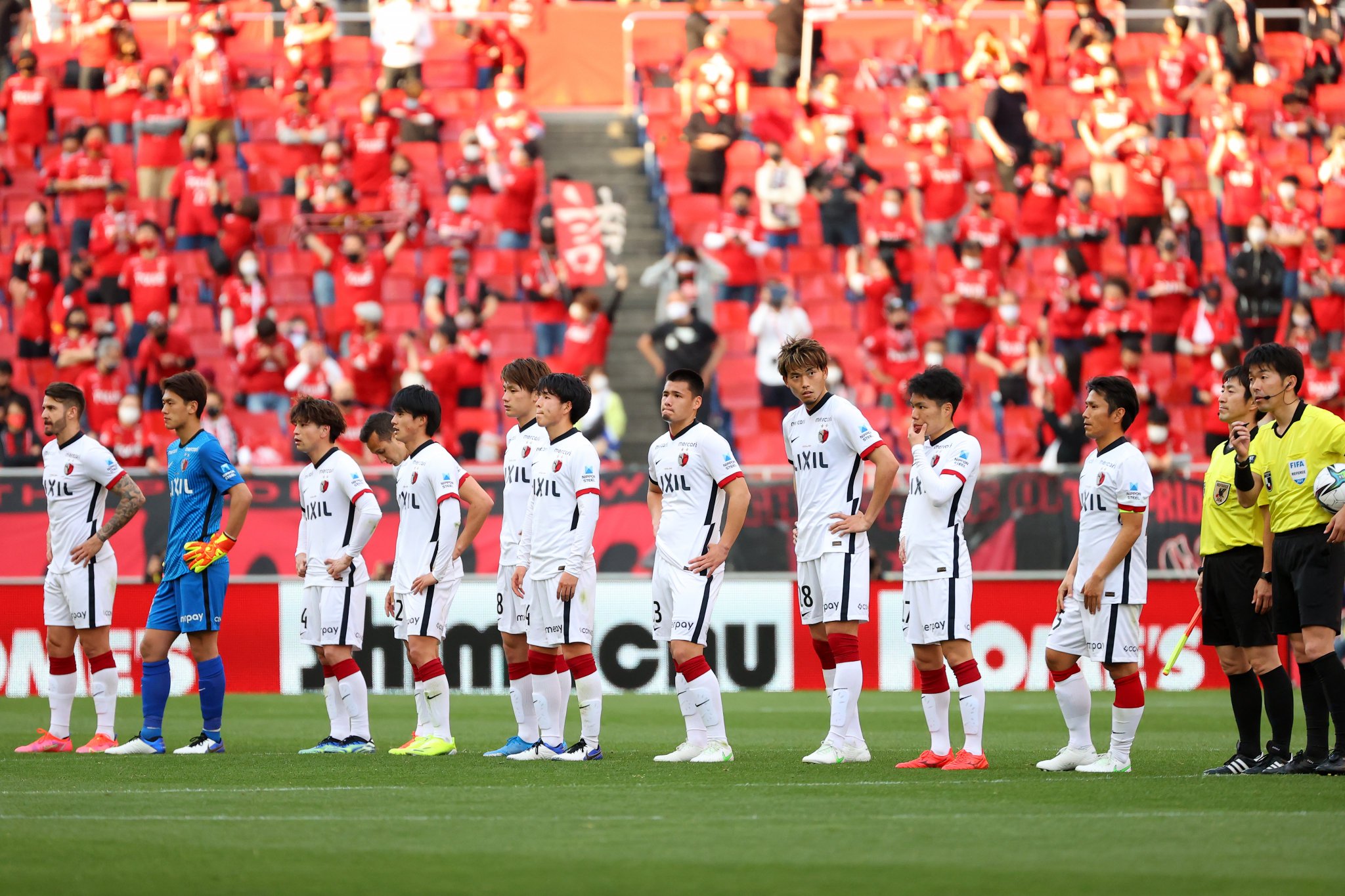 鹿島アントラーズ 4 3 浦和戦 Antlers Kashima 鹿島アントラーズ ｊリーグ 本日の試合より 本当に不甲斐ない結果に終わりましたが 熱い応援をありがとうございました Dazn T Co T3pe6joyop T Co Rwyqsop34k