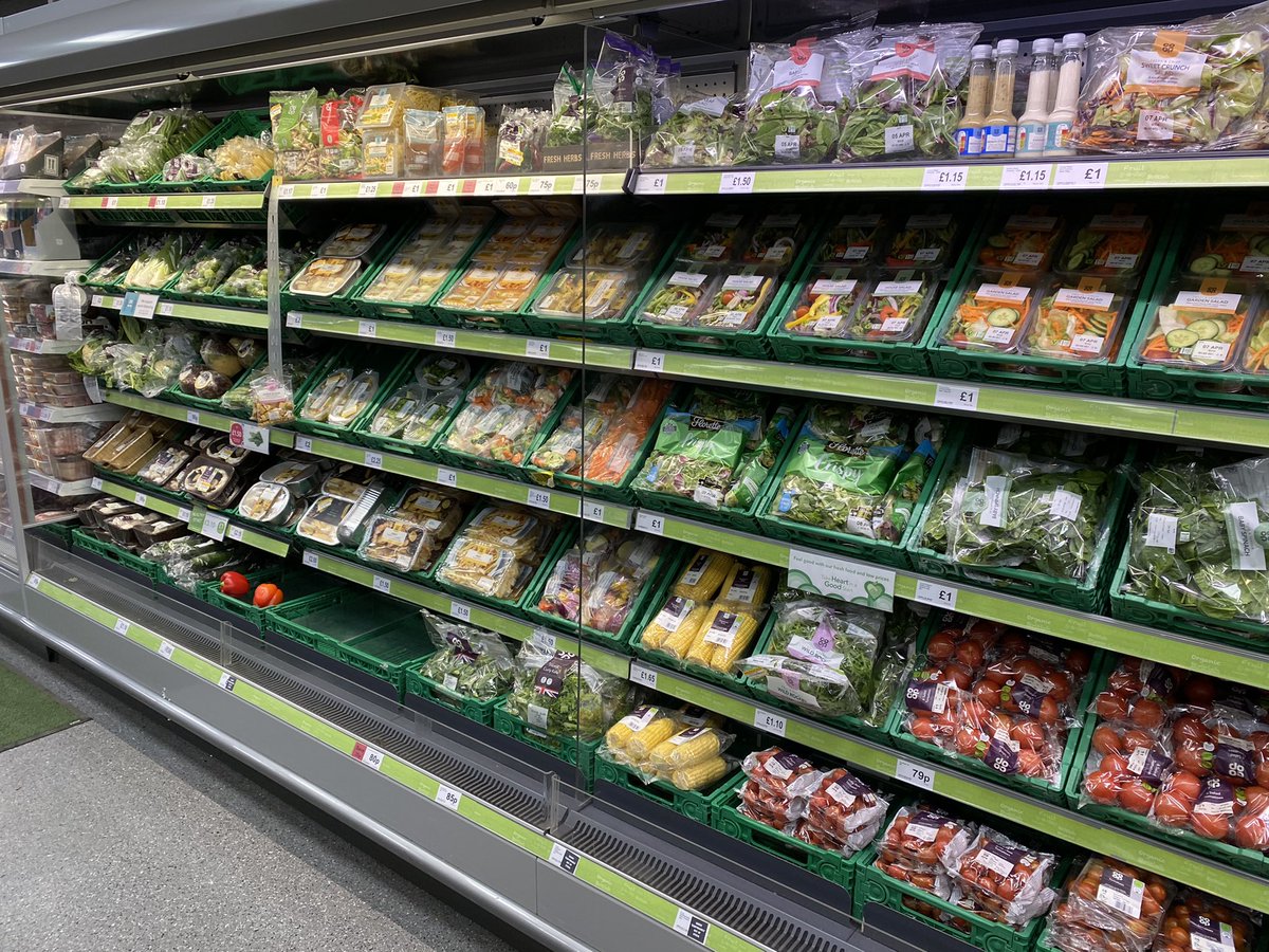 Cal_Frost1991's tweet photo. I love to see it π Produce looking banging ππΌ Ready for the weekend! #Perfectproduce π₯¦πππ₯ #BankHolidayWeekend @ Hickings Lane Coop #Stapleford #Nottingham
@ChrisBe73178233 https://t.co/8imE4bXWrW