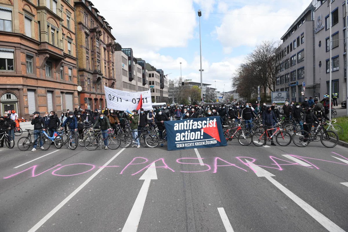 Demoroute der #Coronazis ist stabil blockiert #s0304