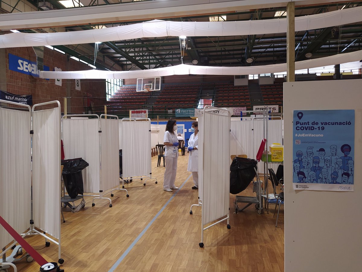Seguim vacunant al Pavelló onze de setembre Lleida, #joemvacuno #infermeria #gis #TCAI , dissabte setmana Santa, ànims equip ,gran acollida per part dels usuaris