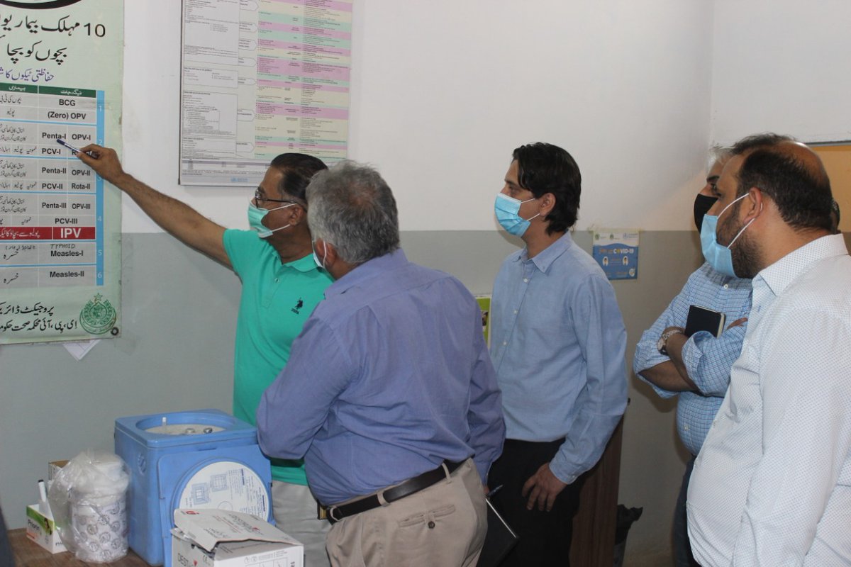 PolioFreeSindh's tweet photo. Coordinator NEOC Dr. Shahzad Baig, TFP NEOC @altafbosan1 and TFP Sindh Dr. Ahmed Ali monitored teams and dispensaries in UC-4 Gadap where they also built the capacity of staff members to better deliver essential immunization services &amp; coverage of missed children @PakFightsPolio https://t.co/oJlRObF0Jc