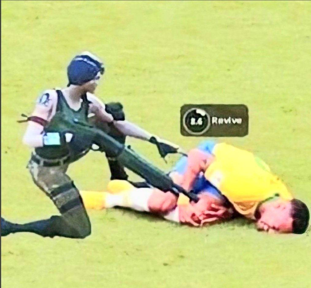 BPopisteanu's tweet photo. This is why neymar jr is in fortnite https://t.co/c42GPOEBLX