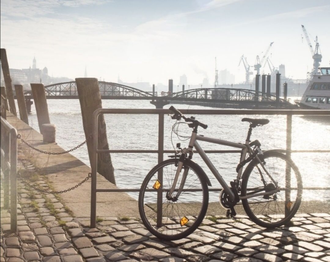 Hamburg heute mit viel Sonne - herrlich! #Hamburg #hafen