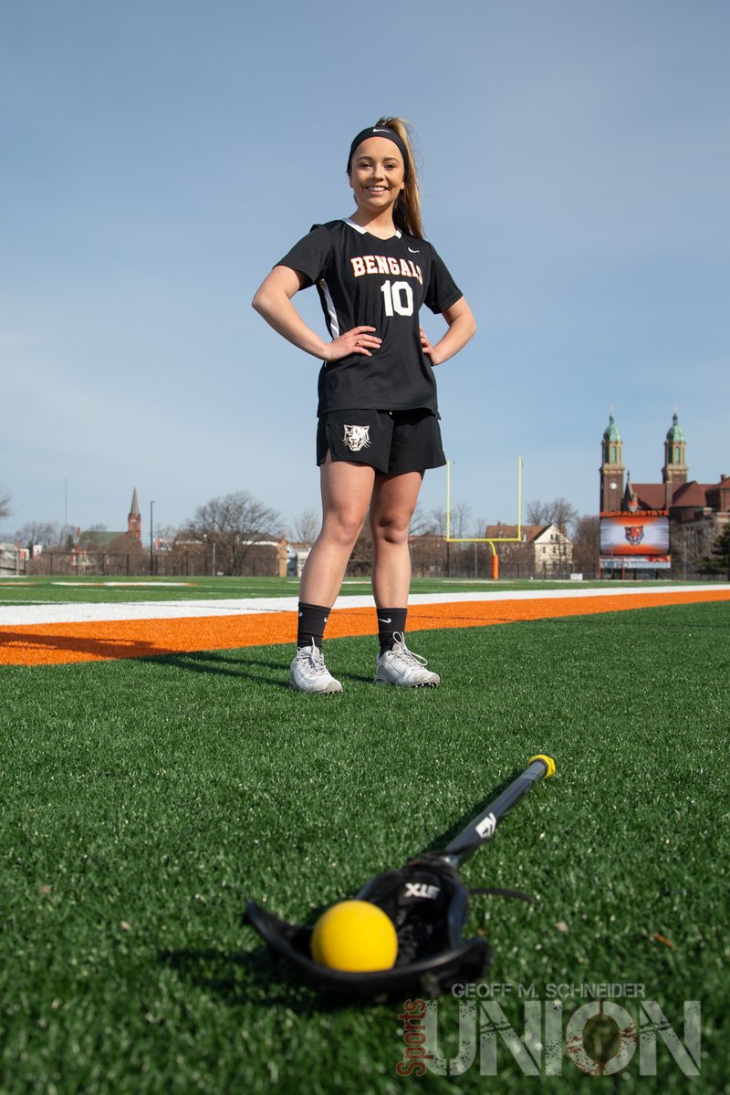 sportsunionwny's tweet photo. A little fun with @Samantha_Burlow this morning. Look for her story in the May issue. @HawkSquawks @BuffStateWLax https://t.co/7hePjzRqS7