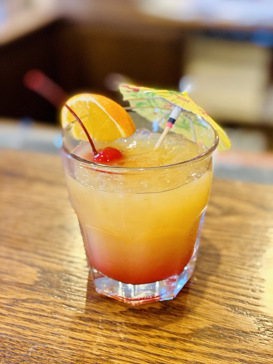 Start your Saturday with a $4 Tequila Sunrise or $5.50 Cloudy and Cumbersome, on special all day. 

Stop by later this afternoon and grab $5 Bells drafts and BOGO 1/2 price apps during the Houston vs Baylor game and the Gonzaga vs UCLA