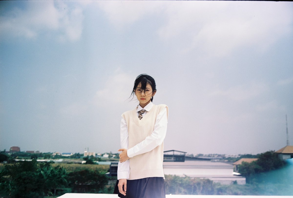obiwinds's tweet photo. 👩‍🦰 Pang Issaree ~1~
📸 YashicaCC 
🎞 500T 
💦 XANAP 
📎 #obiwinds https://t.co/c1YS523PwD