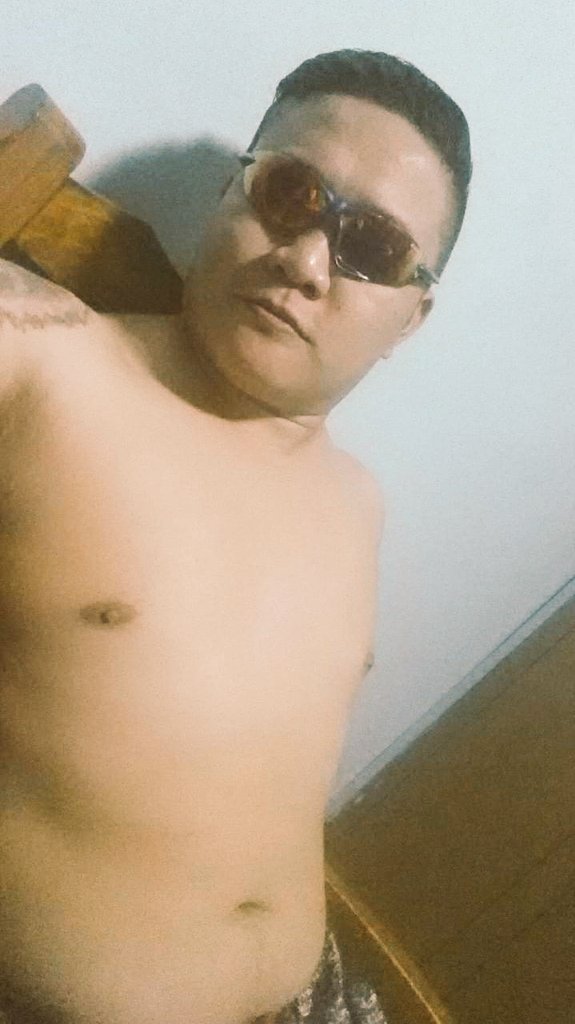 Csagrav198832's tweet photo. Face reveal ko na ba sya? parang wala rin namng gustong makakita kasi walang nag tweet sa una kong post sa kanyam kung sino na lang nag tweet dun yun na lang sendan ko nitong pic at video nya. https://t.co/NscsUWnteI