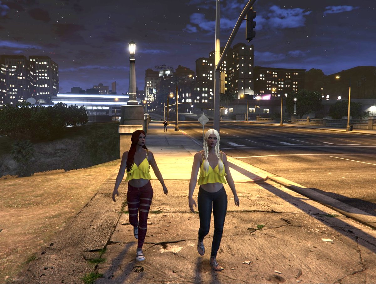 Lizzie_6277's tweet image. Einfach Danke!
Spiele seit 2 Wochen auf @LuckyVde und habe so viele tolle Momente erlebt und tolle Leute kennengelernt. Einfach Danke und macht weiter so #luckyv #GTARP #luckyvloben