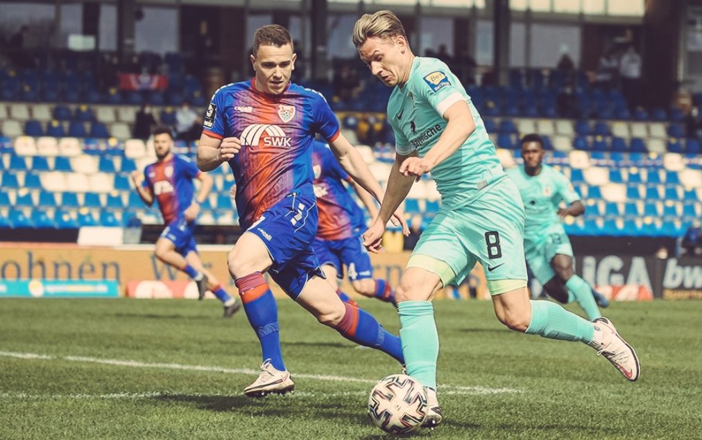 fr_munich1860's tweet photo. 📸 KFC Uerdingen 🆚️ 1860
Le #TSV1860 souverain hors de ses bases, occupant la 1ère place du classement à l'extérieur 💪🛫🦁🔵
1️⃣:3️⃣ | #KFCM60 #3Liga https://t.co/qEIQy9CgP7