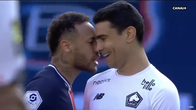 Se o Neymar me encara assim eu n aguento