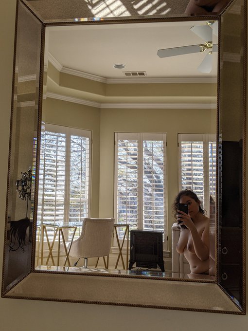 House sitting today, WBU? https://t.co/TZHBDSbCp4