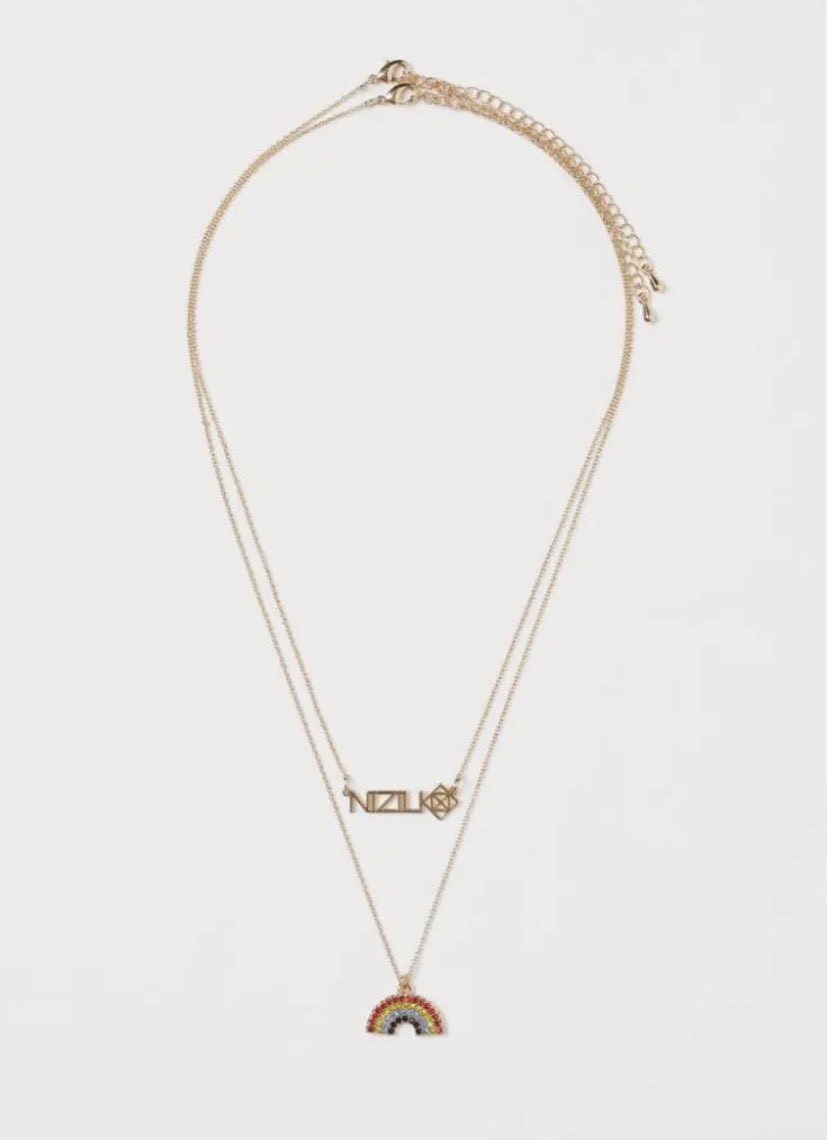 NiziUPre_4646's tweet photo. WithU応援プレゼント企画第2弾

【プレゼント内容】
h&amp;mネックレス
キューブキーホルダー

【当選人数】
各1名様

【応募方法】
①フォロー&amp;RT
②熱意をリプ✅

【応募期限】
4/15まで

応募条件満たした方へ参加条件のDM送ります🌈

#NiziU #WithU #NiziUグッズ #ソンムル企画 https://t.co/IKSCxN7Cku