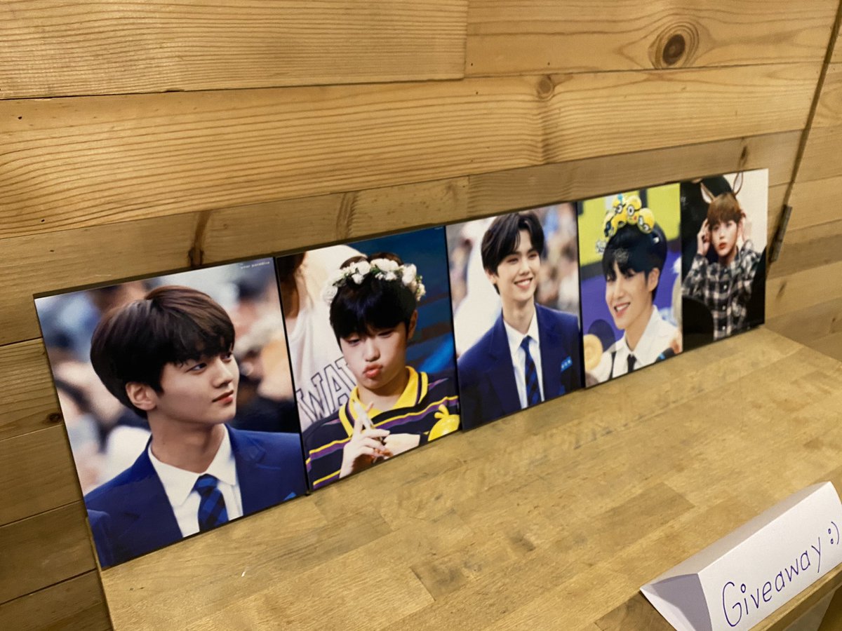 Yoonj1pyo's tweet photo. มา นุมารีวิวให้อีกรอบ เฟ่ดี บรรยากาศดี สนุกมากด้วย พี่ๆในงานน่ารักมากเลย เรียกไปเอากิ้บอะเวย์บ้างอะไรบ้าง แล้วก็ขอบคุณทุกคนที่มาเมคเฟรนด้วยนะคะ🤍 สุดท้ายนี้ นุขอบคุณพี่ที่จับ Lucky draw ได้นุด้วยนะคะ☺️🌷
ปล.ใครได้กิ้บอะเวย์เราไปม่างง🙌🏻
#TogetherWithFriend2002 https://t.co/96HKehlWDD