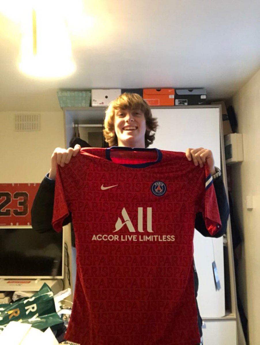 BumficaFC1's tweet photo. Here we go!! 
Louis Jeremiah is a done deal. The definition of ‘my dads bigger than your dad’ has been speaking to the gaffer and negotiated a confirmed starting position in our up coming fixtures. https://t.co/aCg3enhzOD