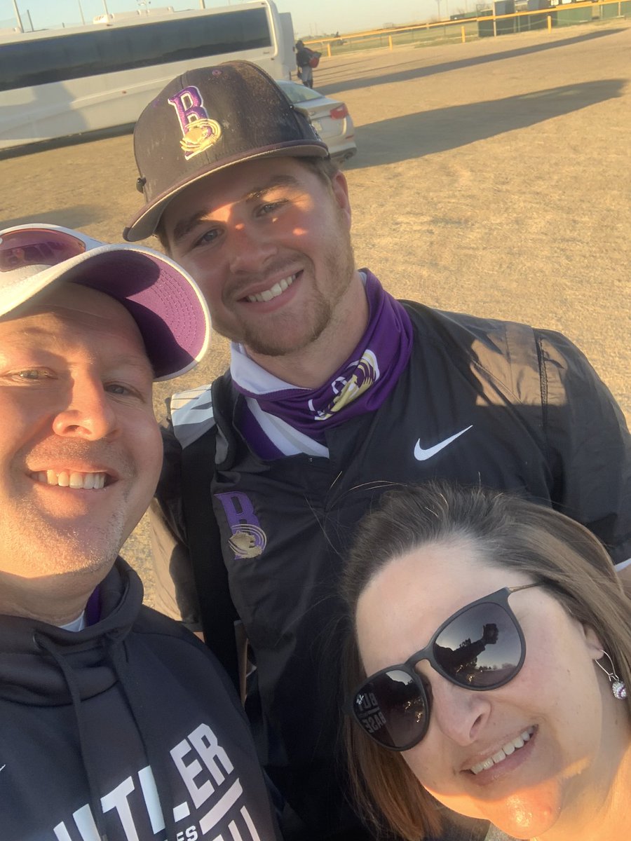 This kid picked up his first College “W” on the mound yesterday! ⚾️⚾️