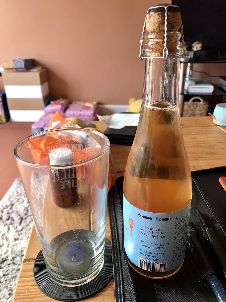 VinLK3's tweet image. A little lunchtime refreshment! @piltoncider Pomme Pomme! #cider #piltoncider