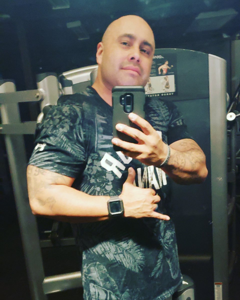 cortiz210's tweet photo. Acting a fool lol
#workoutpic #putinthatwork #dowork https://t.co/TwCZuIp9AJ