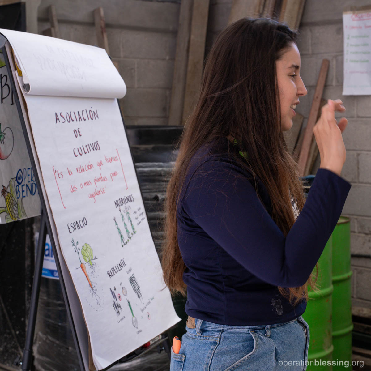 operationbless's tweet photo. “Serving others and working to add value to them will lift your spirits in a way that nothing else will. Trust me on this one.” – John C. Maxwell
#PhotoPrayerOfTheDay #Mexico #GiveAHandUp https://t.co/gMwxEdoaPz