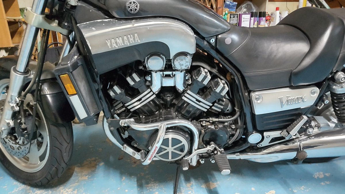 2000年代の亡霊(自称) tweet media