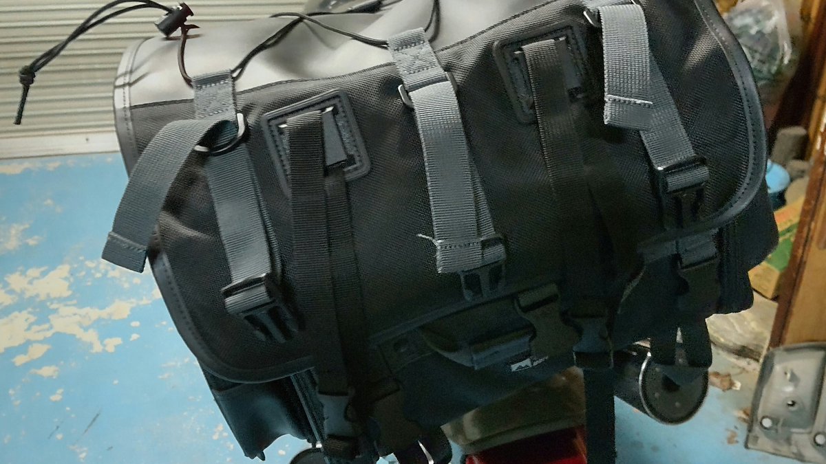 2000年代の亡霊(自称) tweet media