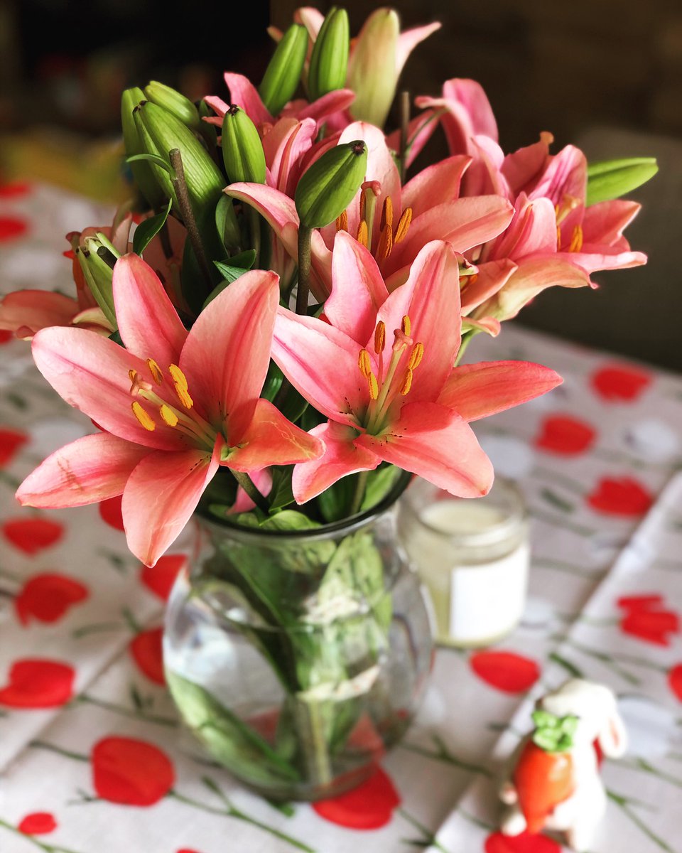 pushmans's tweet image. Happy Easter 🐣