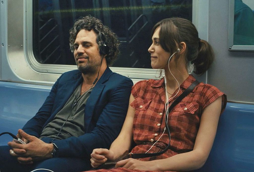 “Si alguna vez dejamos de hablar, y no sabes cómo regresar, mándame una canción”✨

🎬 Begin Again.