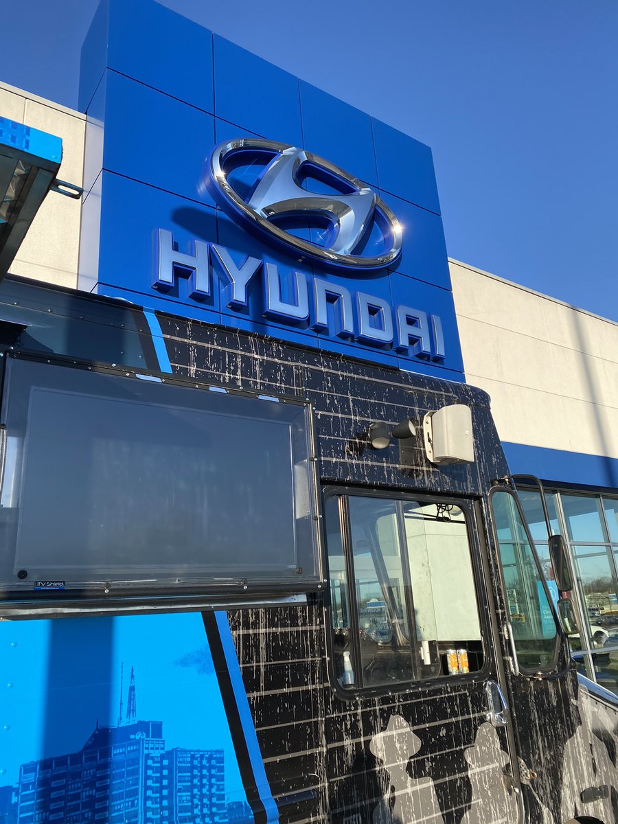 RoccoGallelli's tweet photo. Thank you Hyundai of Turnersville for allowing Philadelphiat EATS the opportunity of rewarding your sales department with Steak & Eggs for breakfast!!! #alwaysinnovative #foodtruck #hyundai https://t.co/fvysRyOdqv