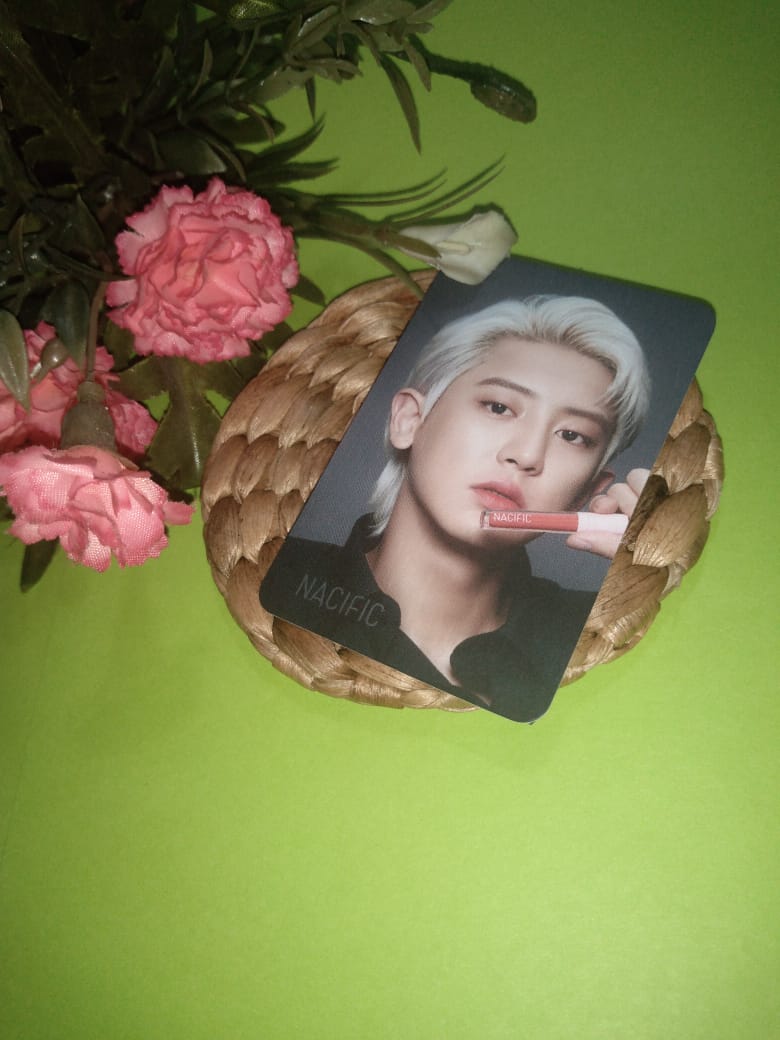 ace_allprojects's tweet photo. 📢FAST GIVEAWAY!! 📢
rules:
EXOL ONLY
RT
REPLY harapan/doa kalian untuk EXO + @weareoneEXO + #LetterForEXO
🎁
1 PC offc Chanyeol Nacific
4 Pulsa/e wallet @. 25k
end 4/4/21 @.5pm WIB https://t.co/LEzwtXDF8S
