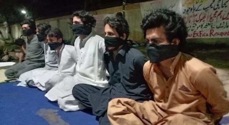 The rights of the students were being violated and they were being policed ​​every day. It is a shame that the doors of education have been closed on FATA students, restore their scholarships and quotas immediately. #تعلیم_کا_حق_مت_چھینو #novoteforPTI