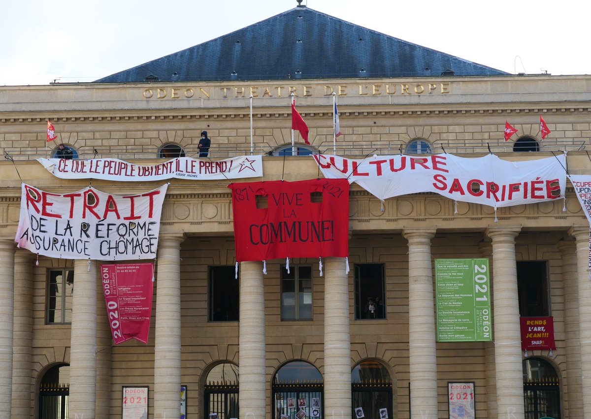 93Fsu's tweet photo. La #FSU93 soutien @OccupationOdeon et condamne l'important déploiement de force de l'ordre devant l'#Odéon.
Le monde de la #Culture est en #lutte : leurs rassemblements sont revendicatifs et culturels. ✊✊✊
#OdeonOccupe #CultureEnDanger @cgt_spectacle https://t.co/CW31ttjtOA