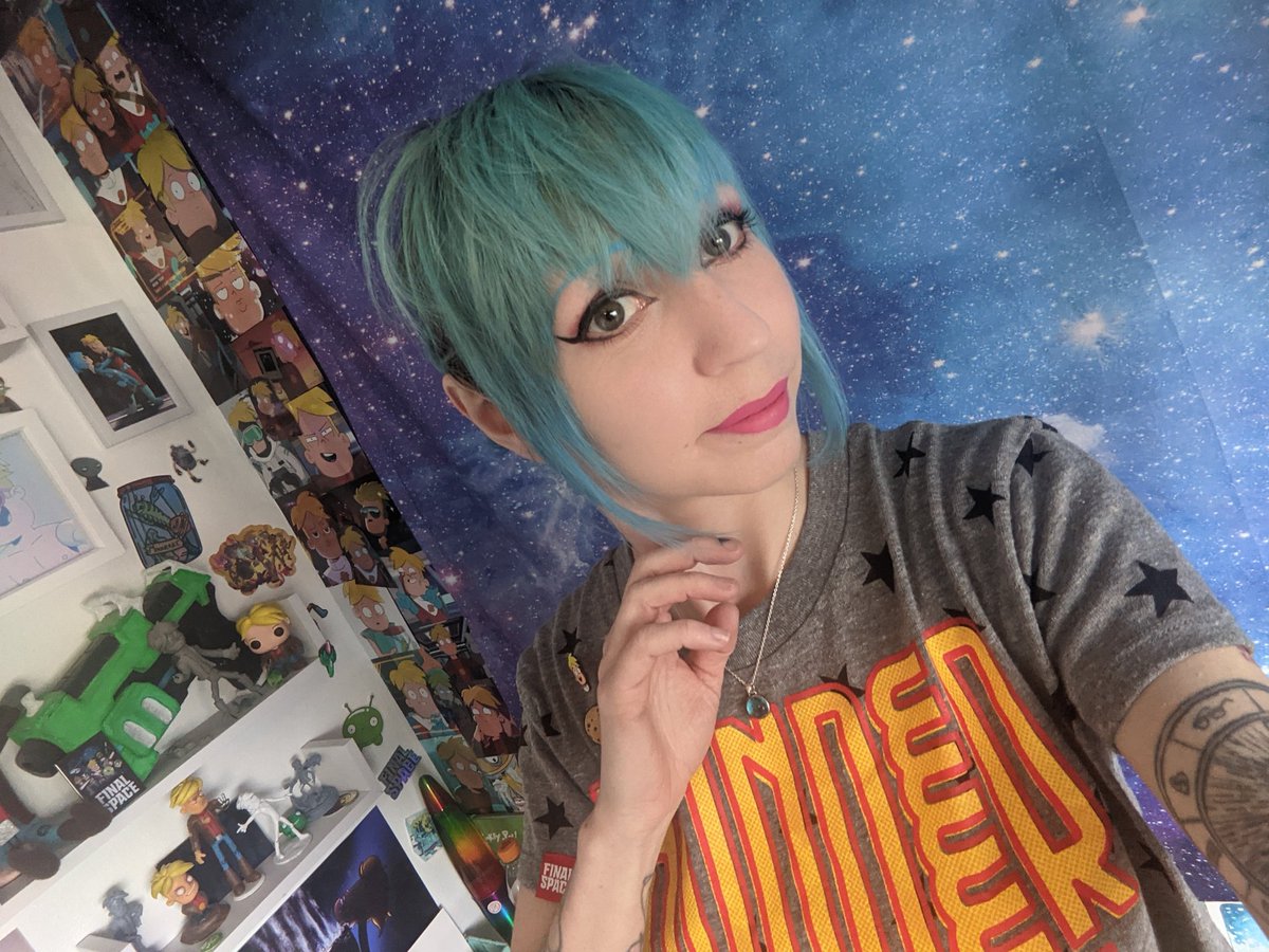 Bunny_Boi_Deku's tweet photo. Haven't taken pics of myself in a long long time so here's my face.
Been to busy and tired from work to do anything....really need to redo my hair with this time off....
#nesgoodspeed #nesblue https://t.co/x7e9cXOfSo