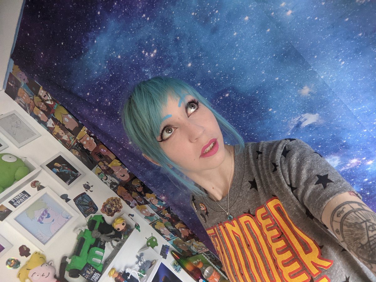 Bunny_Boi_Deku's tweet photo. Haven't taken pics of myself in a long long time so here's my face.
Been to busy and tired from work to do anything....really need to redo my hair with this time off....
#nesgoodspeed #nesblue https://t.co/x7e9cXOfSo