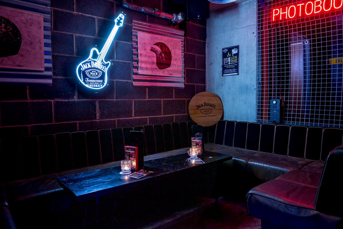 cocktailclubuk's tweet photo. Enter East London’s EDGIEST euphoria! JOIN US AT #LCCShoreditch from the 12th April and jump straight into a party with an effortlessly awesome aura 🧘‍♂️🧘‍♀️🧘. BRING IT ON‼️#londonnightsout #londoncocktailclub #londonnights https://t.co/u8U9fo0tj0