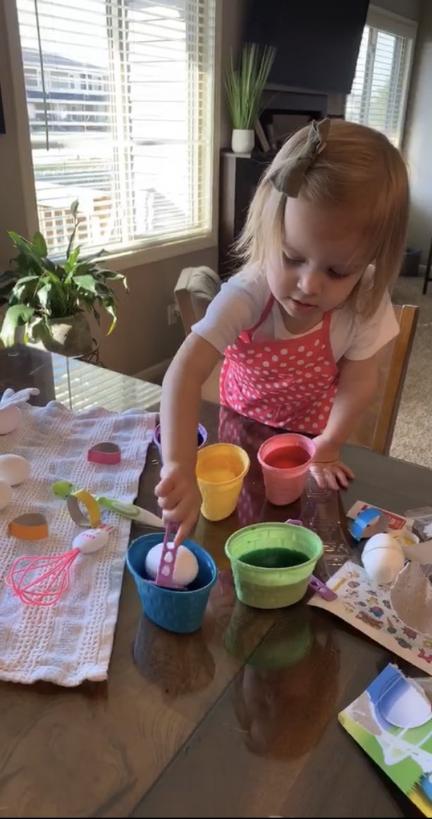 PottersUsa's tweet photo. Because this little #pottersfamily member is just the cutest and there is no better way to spend #easterweekend than with #familyandfriends 

Wishing all our family, friends and followers a very #happyeaster 

#potterspoultryusa #potterspeople #thankyoufarmers https://t.co/znGftyYUxA