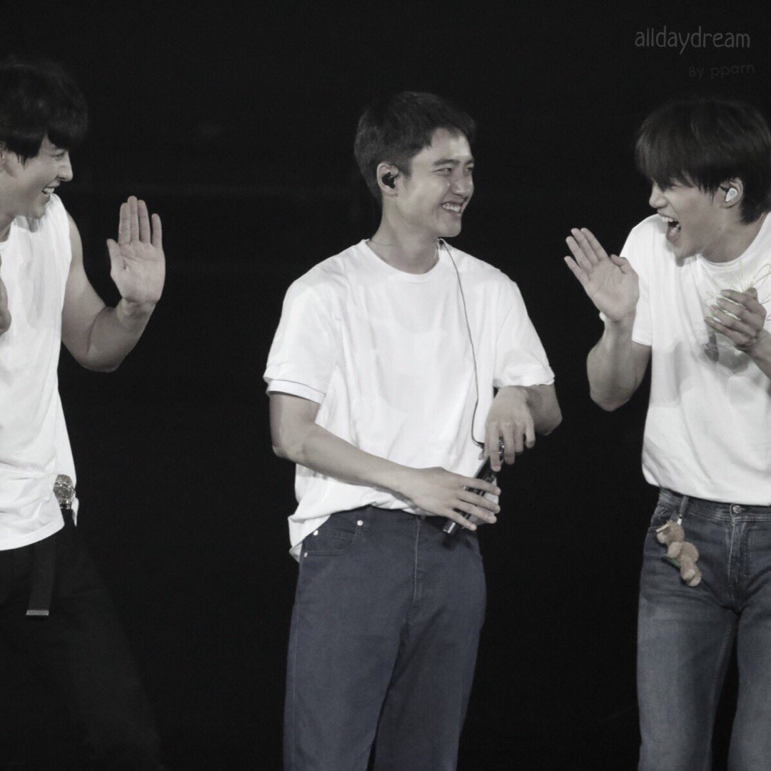 DOVoiceLove's tweet photo. ギョンス沼に浸かってると思ってたんだけど
いつの間にか
深い深いEXO沼になってた…
すごくい心地の良い、平和な場所
もう抜け出せないし、
抜け出したくない

絶対に離れたくない

#EXO https://t.co/2rwGrENCJV