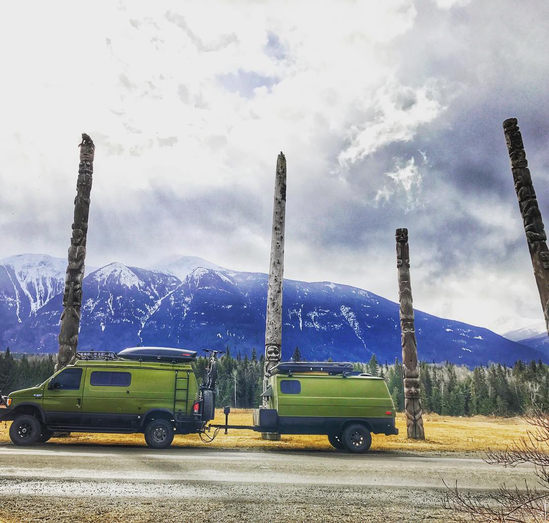 ExploreVanx's tweet photo. In love with @hugothebiggreenvan and their set up!
​" HUGO the Big Green Van "
Alaska based, adventure bound. #WhereHUGOiGo
​.
​.
​Follow @explorevanx the worlds largest #campervan and #vancamping directory! Let us help you #findyouroutside ! 🏔🏝🏞🌍 https://t.co/AdYqnRmgBg https://t.co/3l5SxPt3Qi